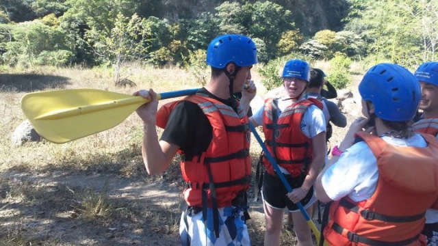 Listos para la aventura de rafting